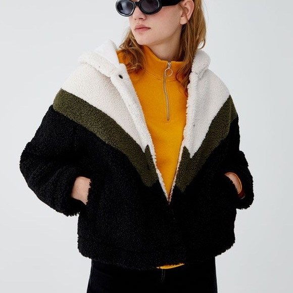 Zara Jackets & Blazers - Pull and bear teddy jacket - chevron print olive